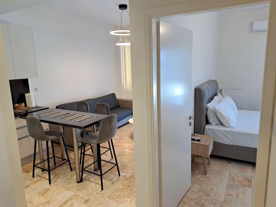 Luxury Suite Patras Exterior photo